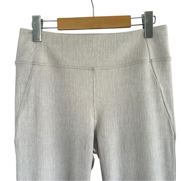 NWOT ATHLETA Delancey Skyline Tight Textured Cream Braiden Size Medium #736626 - Picture 2 of 10